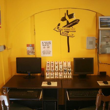 The Mellow Monkey Hostelザダル エクステリア 写真